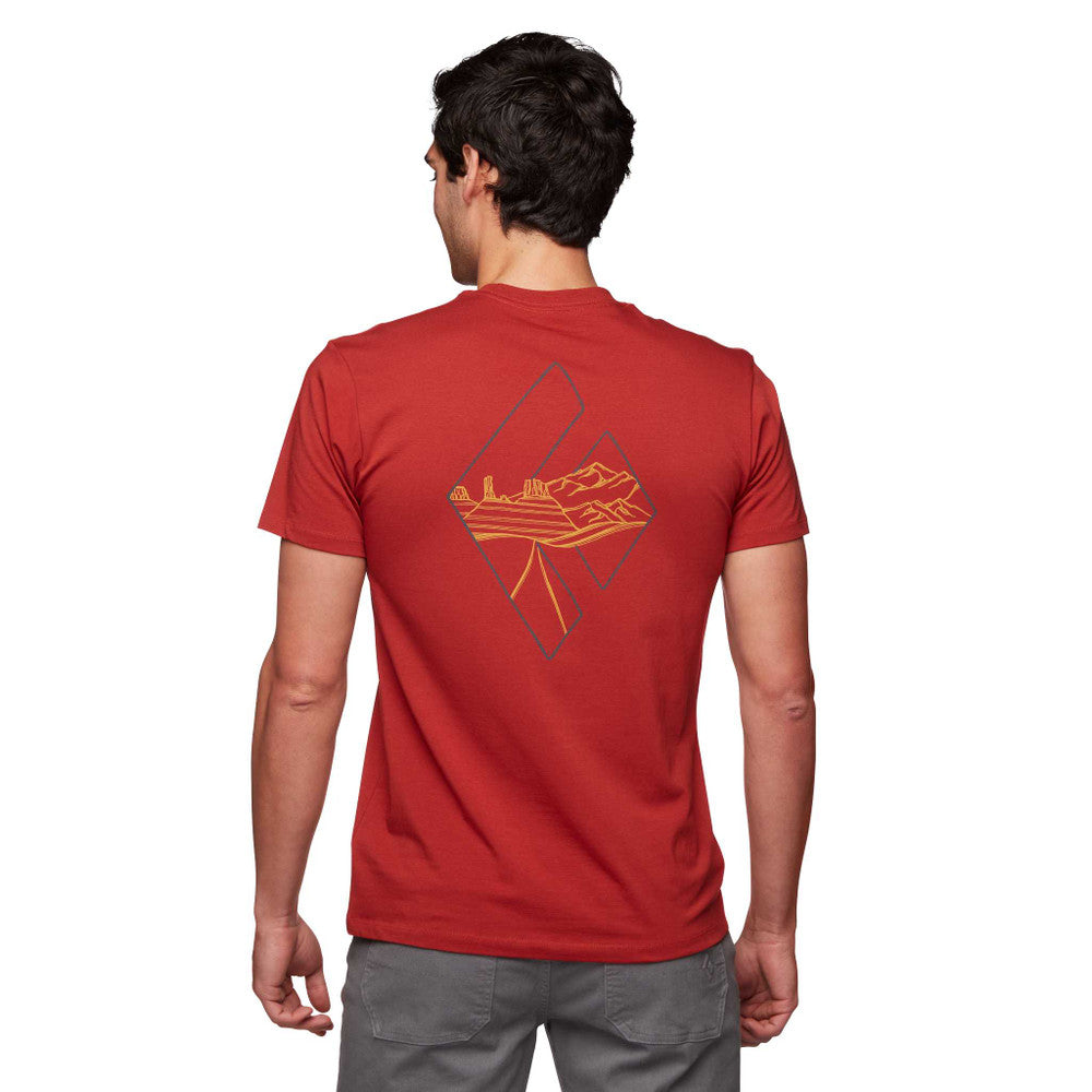 Herren-T-Shirt „Desert To Mountain“.