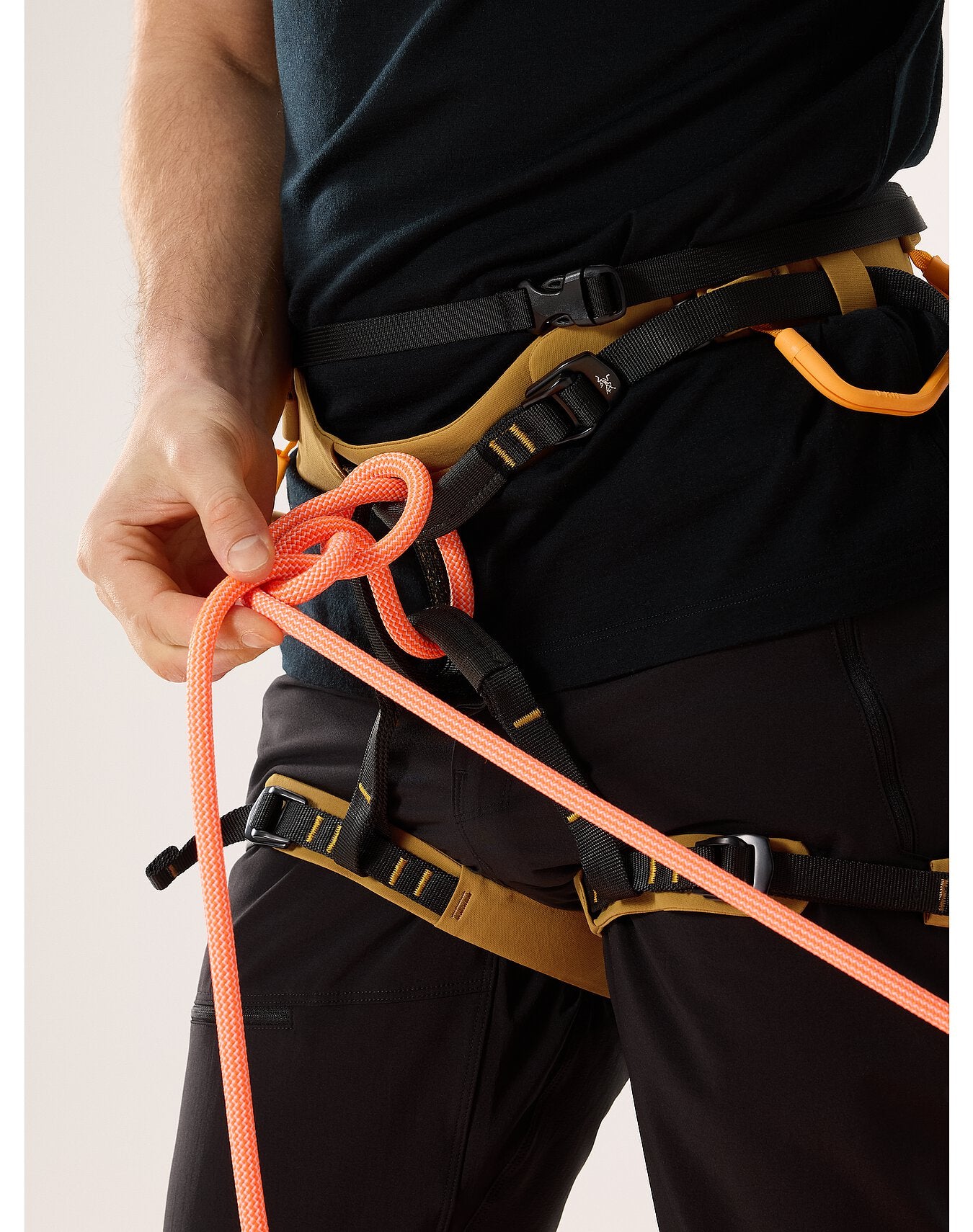 AR-395a Harness Men's (2024)