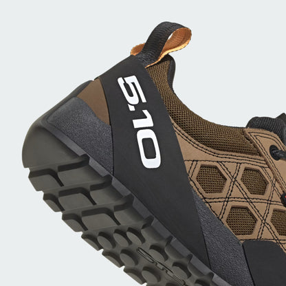 Guide Tennie Shoes