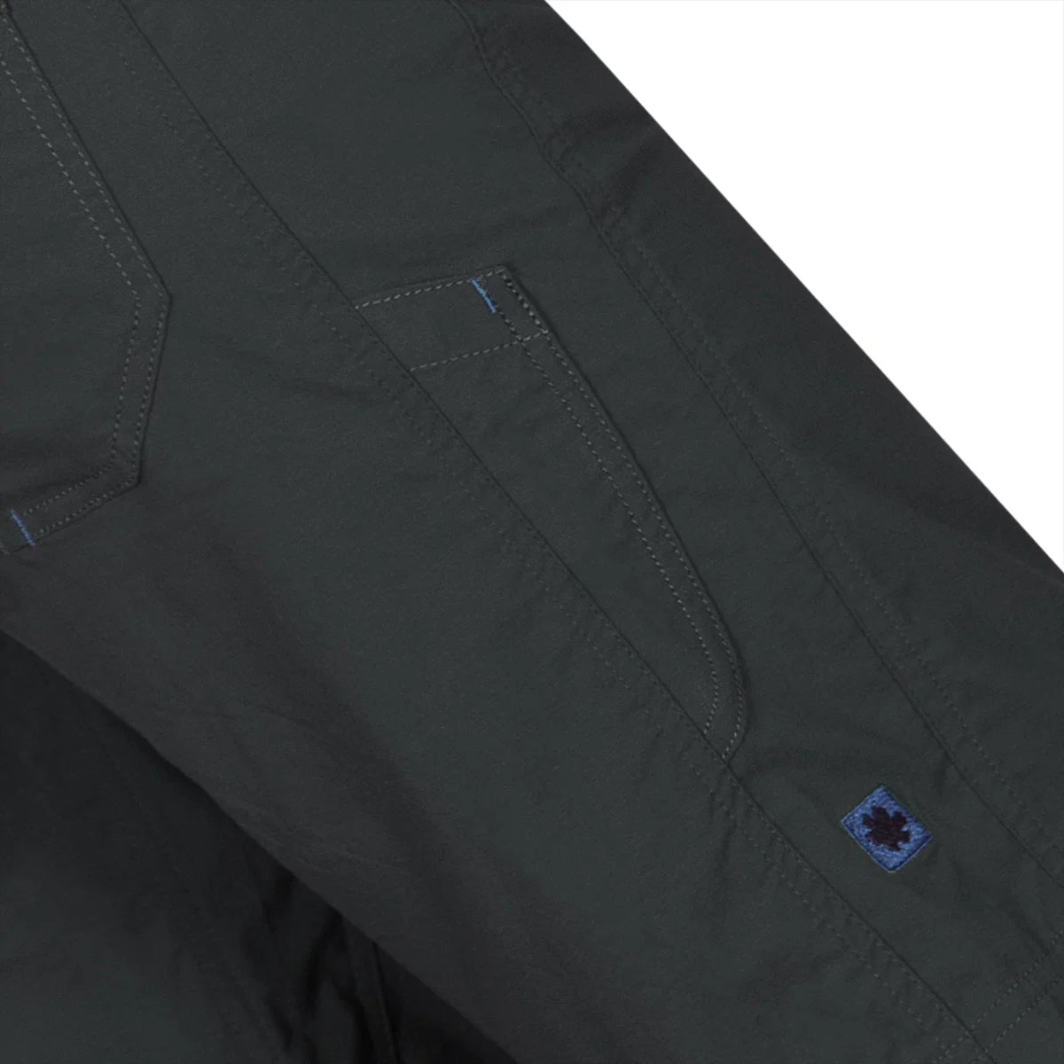 Mania-Shorts