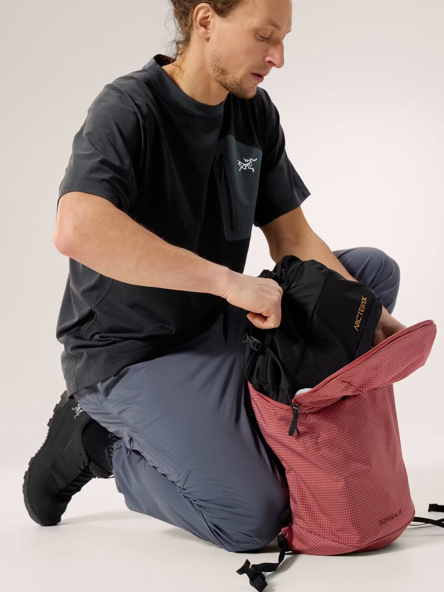 Konseal 15 Backpack – V12 Outdoor