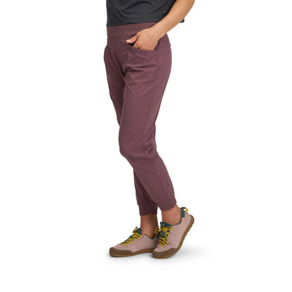 Women's Technician Jogger Pants