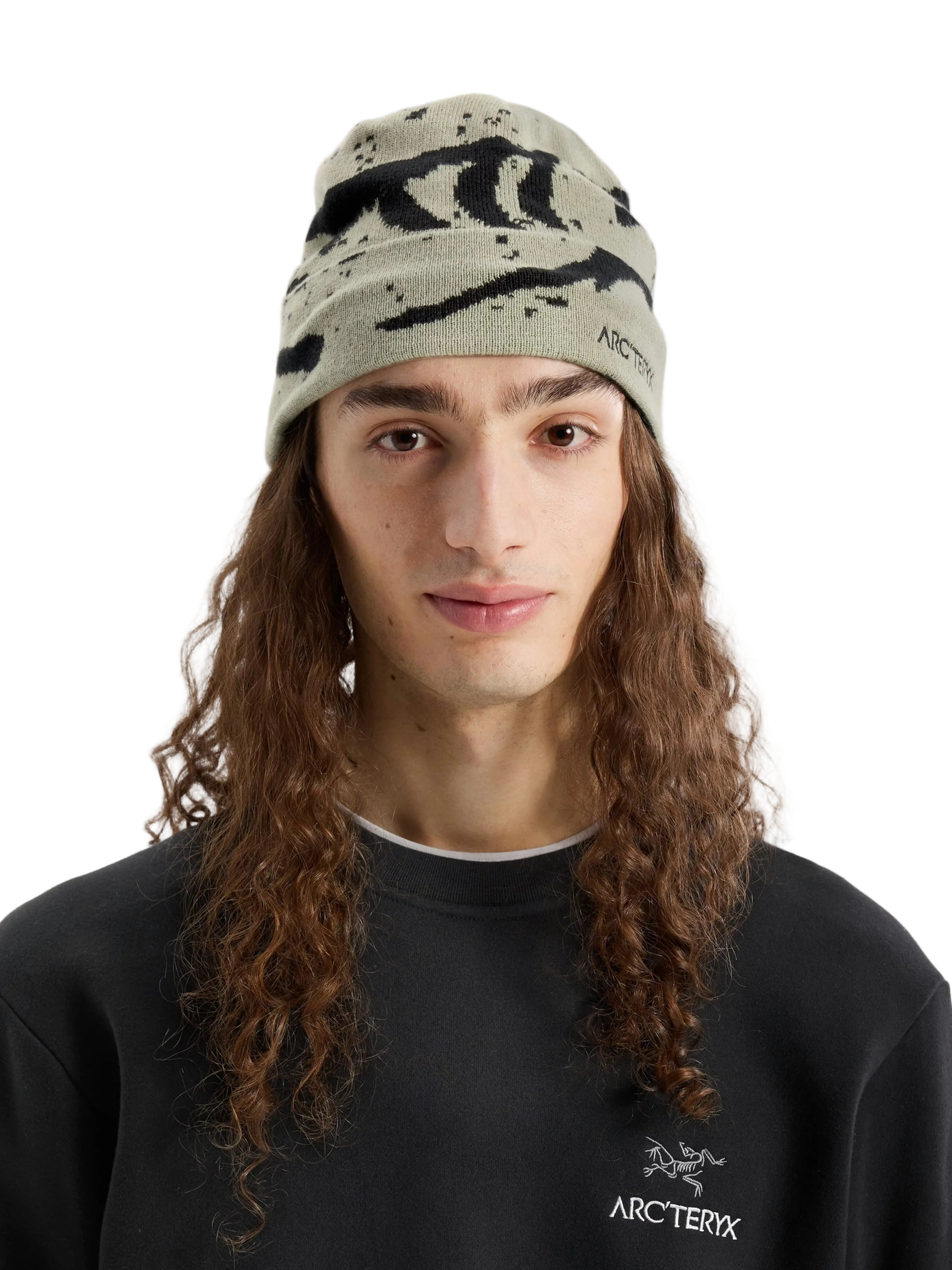 Grotto Toque – V12 Outdoor